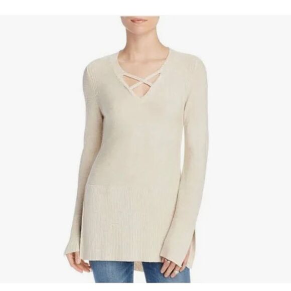 Free People Ivory tunic sweater. Size XS - Picture 1 of 12